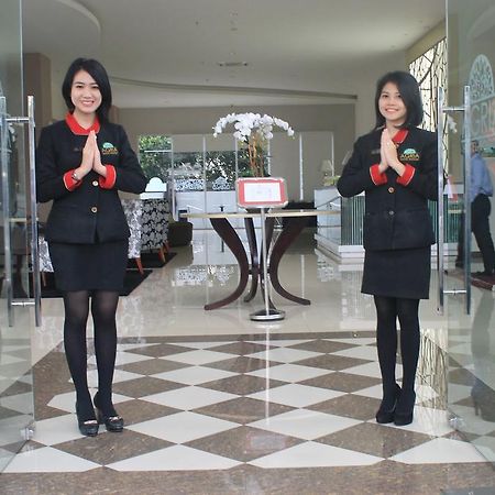 Agria Hotel Μπογκόρ Εξωτερικό φωτογραφία
