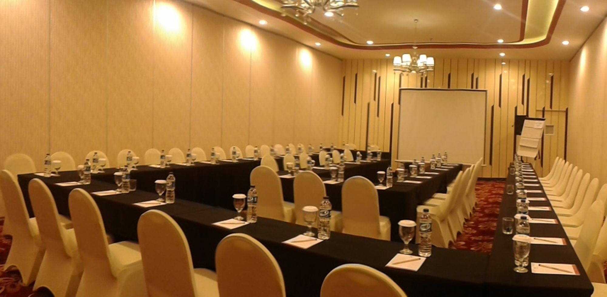 Agria Hotel Μπογκόρ Εξωτερικό φωτογραφία