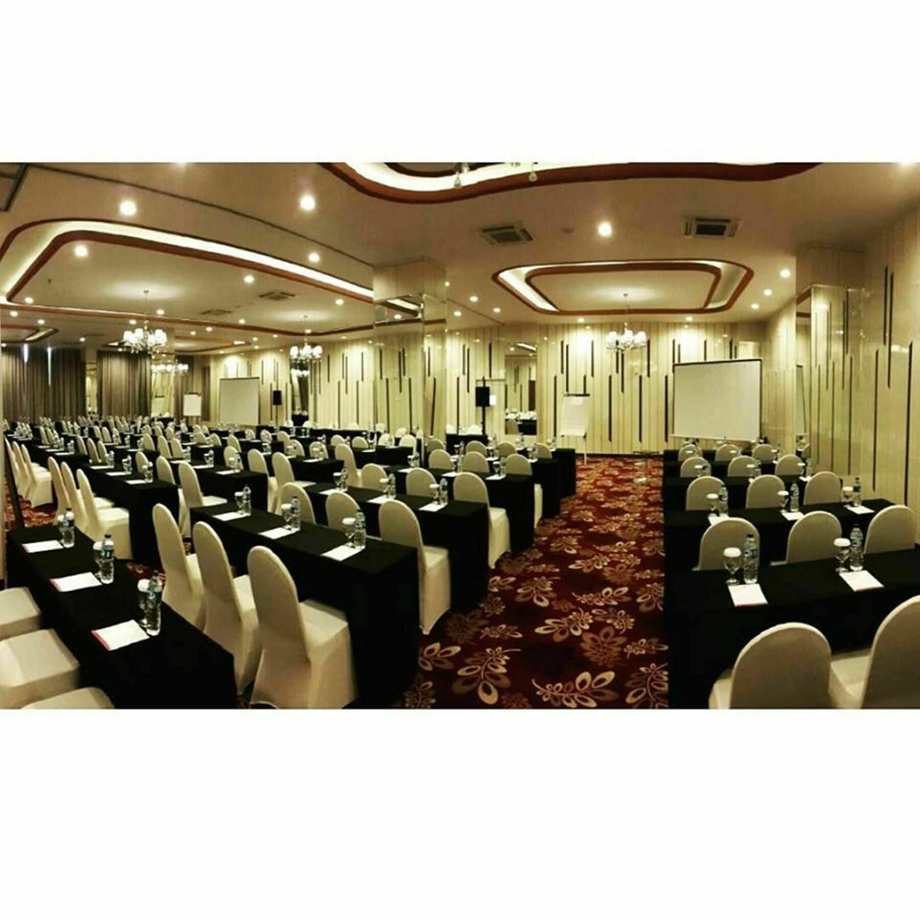 Agria Hotel Μπογκόρ Εξωτερικό φωτογραφία